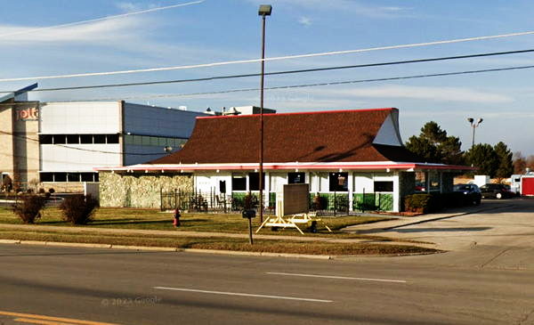 Big Boy Restaurants (Elias Brothers, Elias Bros) - Saginaw - 6090 State St (newer photo)